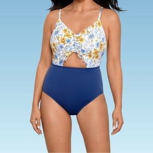 Women's Slimming Control V-Neck Cinched Cut Out One Piece Swimsuit | Beach Betty